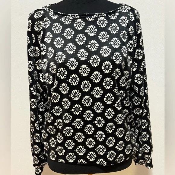 LOFT Black and White Floral Top - Picture 1 of 8